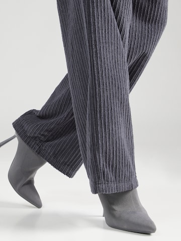 TOPSHOP Loosefit Hose in Grau