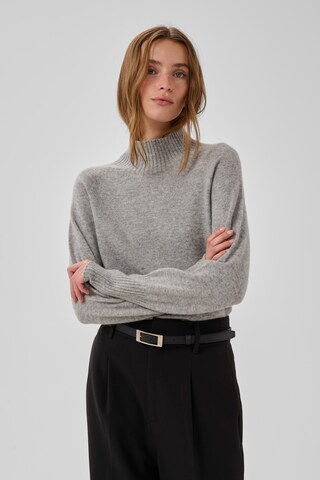 Pull-over My Essential Wardrobe en gris : devant