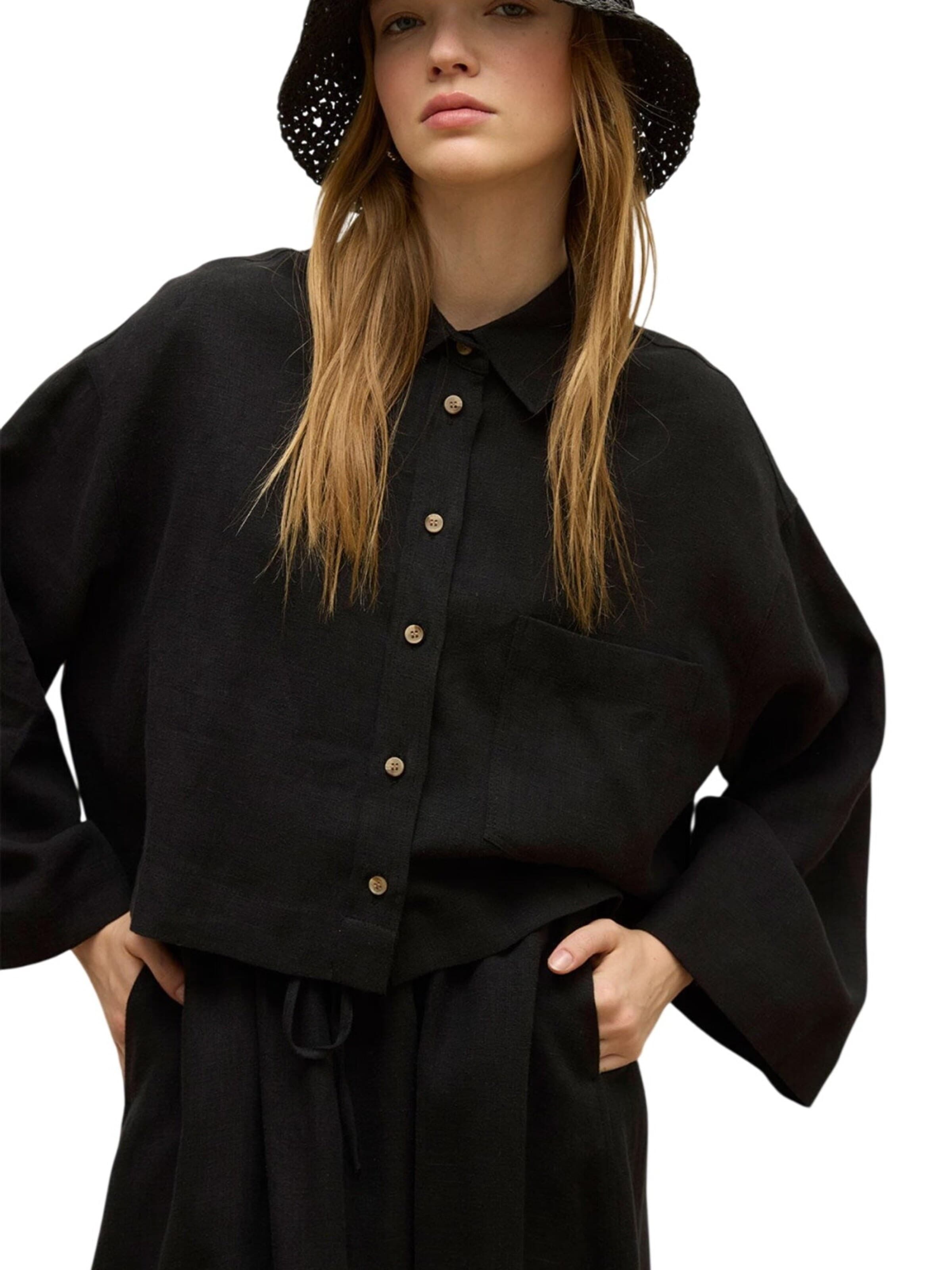 MANUKA Blouse in Black