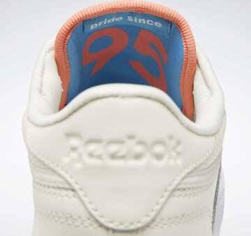 Reebok - Sapatilhas baixas 'Club C 85' em bege