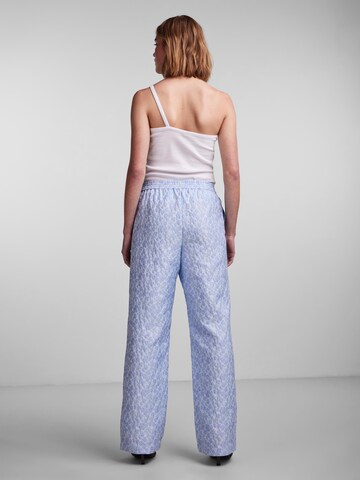 PIECES Loose fit Pants 'Evelyn' in Blue