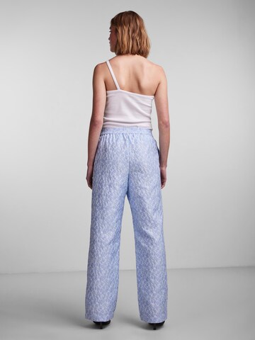 PIECES Loosefit Hose 'Evelyn' in Blau