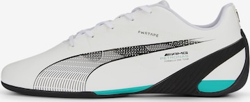 PUMA Sneakers laag 'Mercedes Petronas' in Wit: voorkant