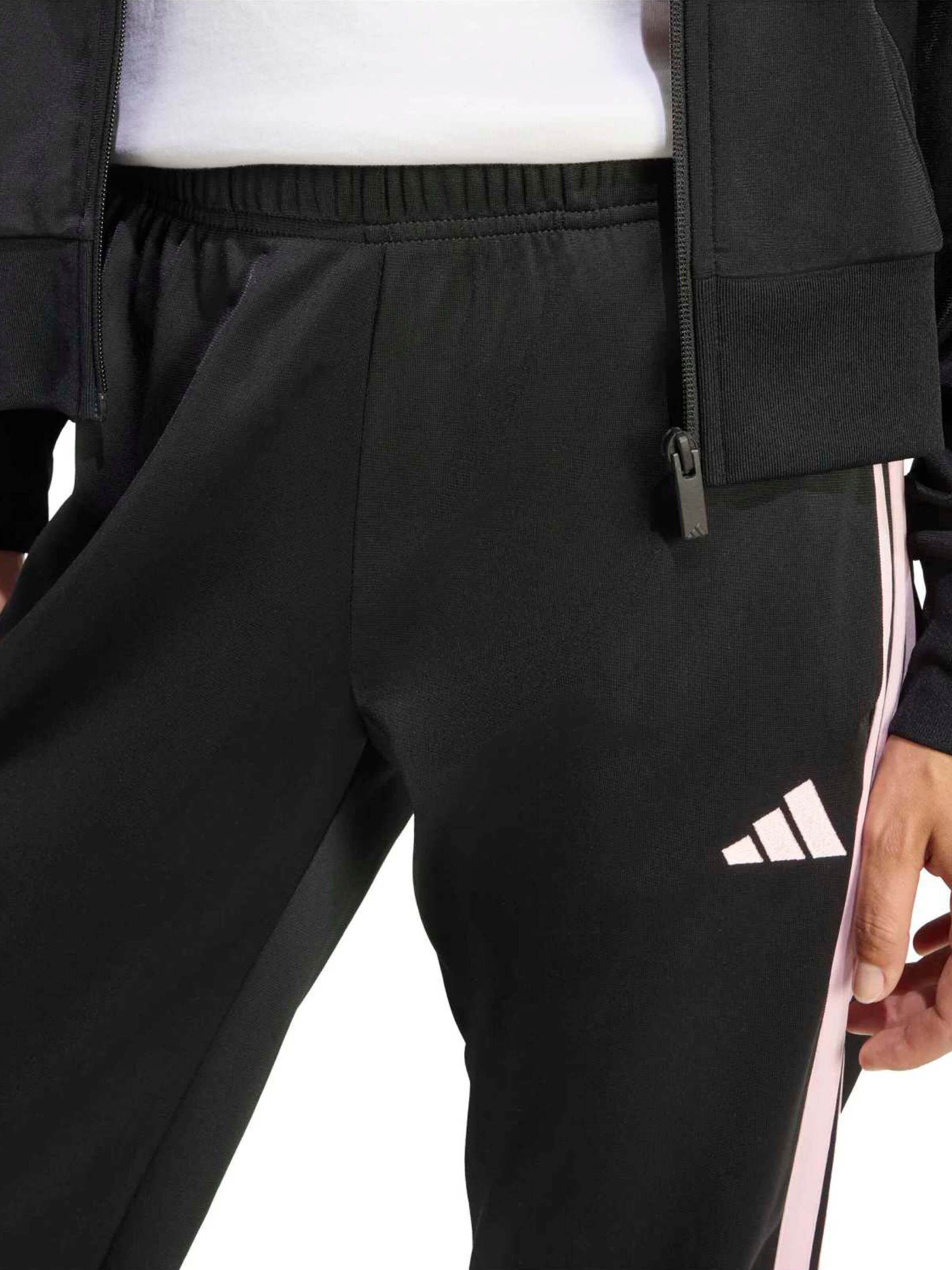 ADIDAS SPORTSWEAR Strój treningowy 'Essenitals' w kolorze czarny