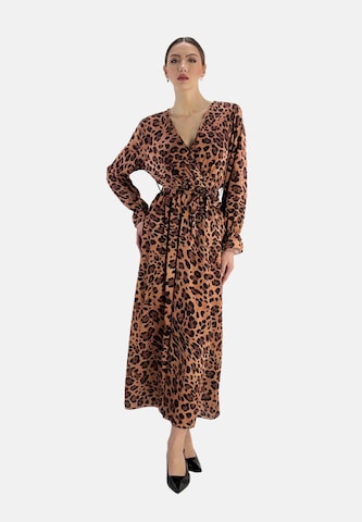 Elara Kleid in Braun: Vorderseite