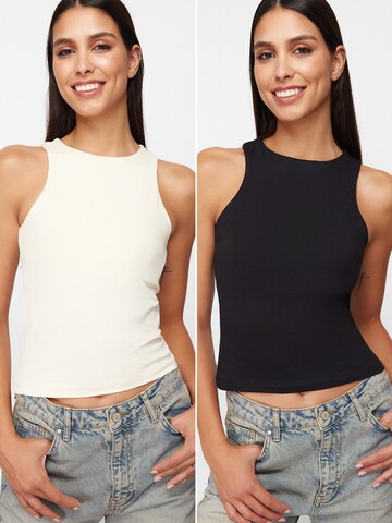 Trendyol Τοπ σε μαύρο