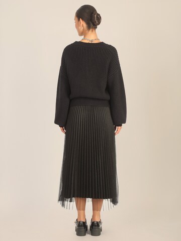 APART Knit Cardigan in Black