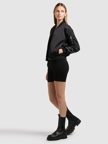 Veste mi-saison 'Tami' khujo en noir