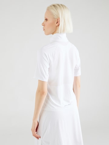 Röhnisch Funkcionalna majica 'Bonnie' | bela barva