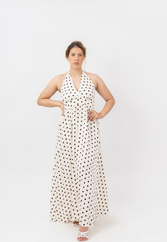 Abito estivo di Elara in beige: frontale
