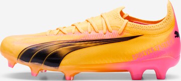 Chaussure de foot 'ULTRA ULTIMATE' PUMA en jaune : devant