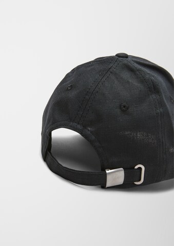 s.Oliver Cap in Black