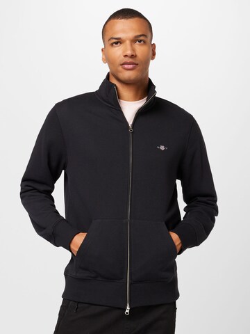 GANT Zip-Up Hoodie in Black: front