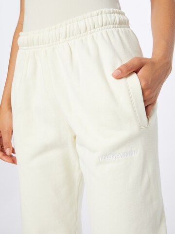 Tapered Pantaloni 'GRACE' de la Pegador pe alb