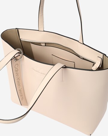 Calvin Klein Jeans Shopper in Beige