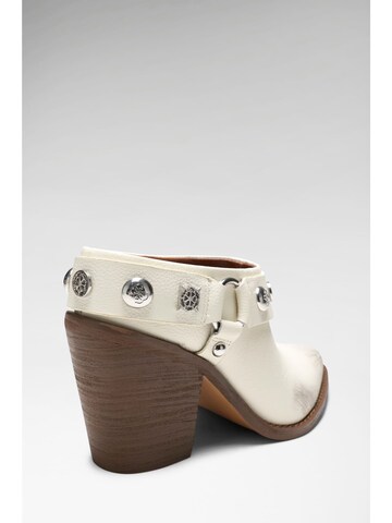 GUESS Platform Heels 'Sashlin' in White