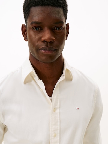 Coupe regular Chemise TOMMY HILFIGER en blanc
