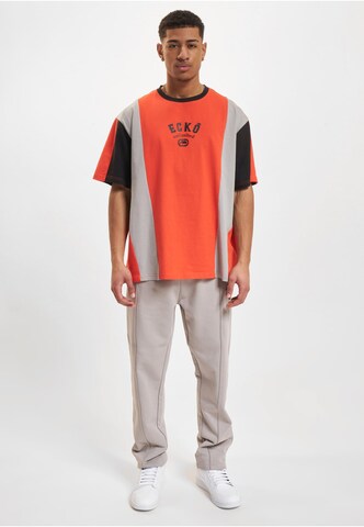 Ecko Unlimited Regular Housut värissä harmaa