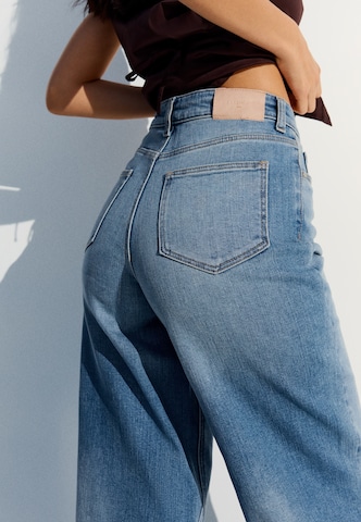 Wide leg Jeans di Bershka in blu