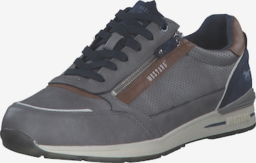Sneaker bassa '4154316' di MUSTANG in grigio: frontale
