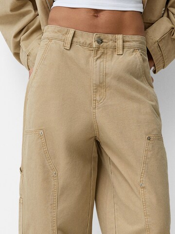 Bershka Loosefit Hose in Beige