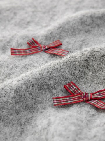 pilka Next Megztinis