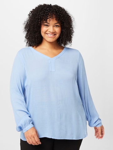 Camicia da donna 'Ami' di KAFFE CURVE in blu: frontale