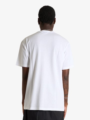 T-Shirt LOW BRAND en blanc