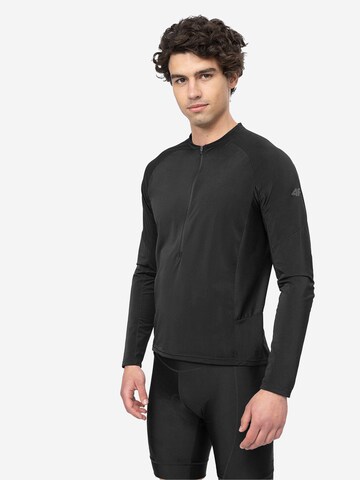 4F Performance shirt in Black: front