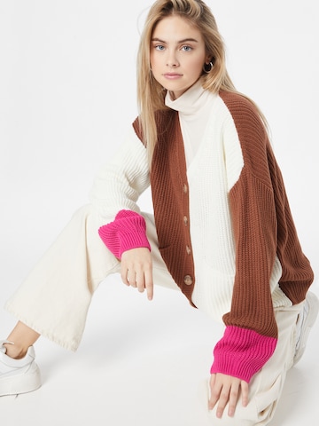 In The Style Knit cardigan 'Olivia' in Brown