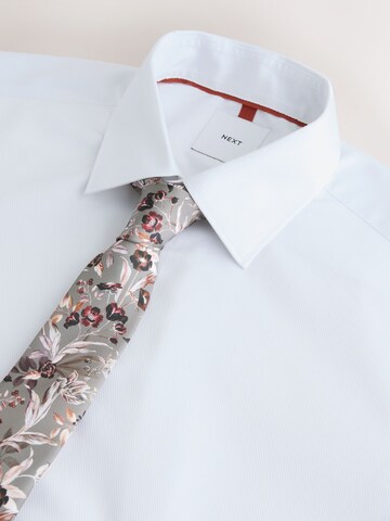 Next Regular Fit Set: Hemd und Krawatte in Grün