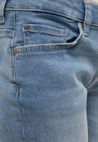 MUSTANG Regular Jeans 'Bermuda' in Blau