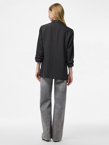 Blazer 'PCBOSELLA' di PIECES in grigio