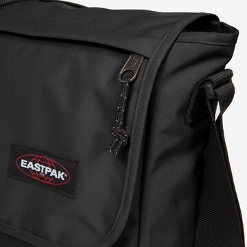 EASTPAK Сумка-мессенджер в Черный