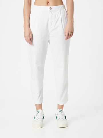 Dorothy Perkins Regular Pleat-Front Pants in White: front