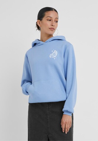 Miss Tee Sweatshirt 'Wildest Dreams' in Blue