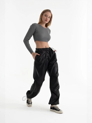 Hiccup Pullover in Grau