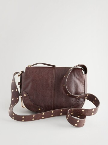 Next Umhängetasche in Braun