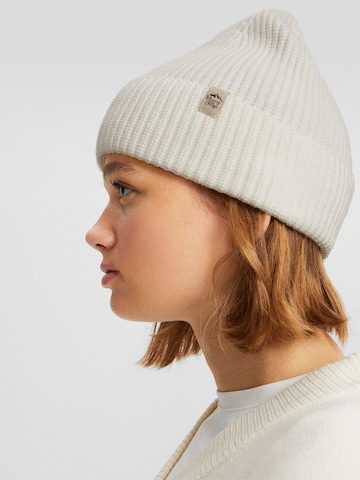 Bonnet Bershka en blanc