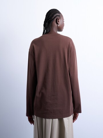 TOPSHOP T-shirt i brun