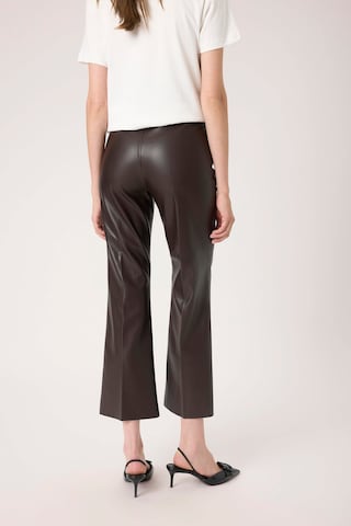 évasé Pantalon 'Kaylee' SOAKED IN LUXURY en marron
