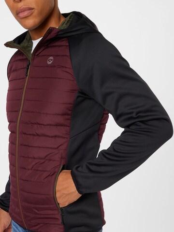 Coupe regular Veste mi-saison JACK & JONES en rouge