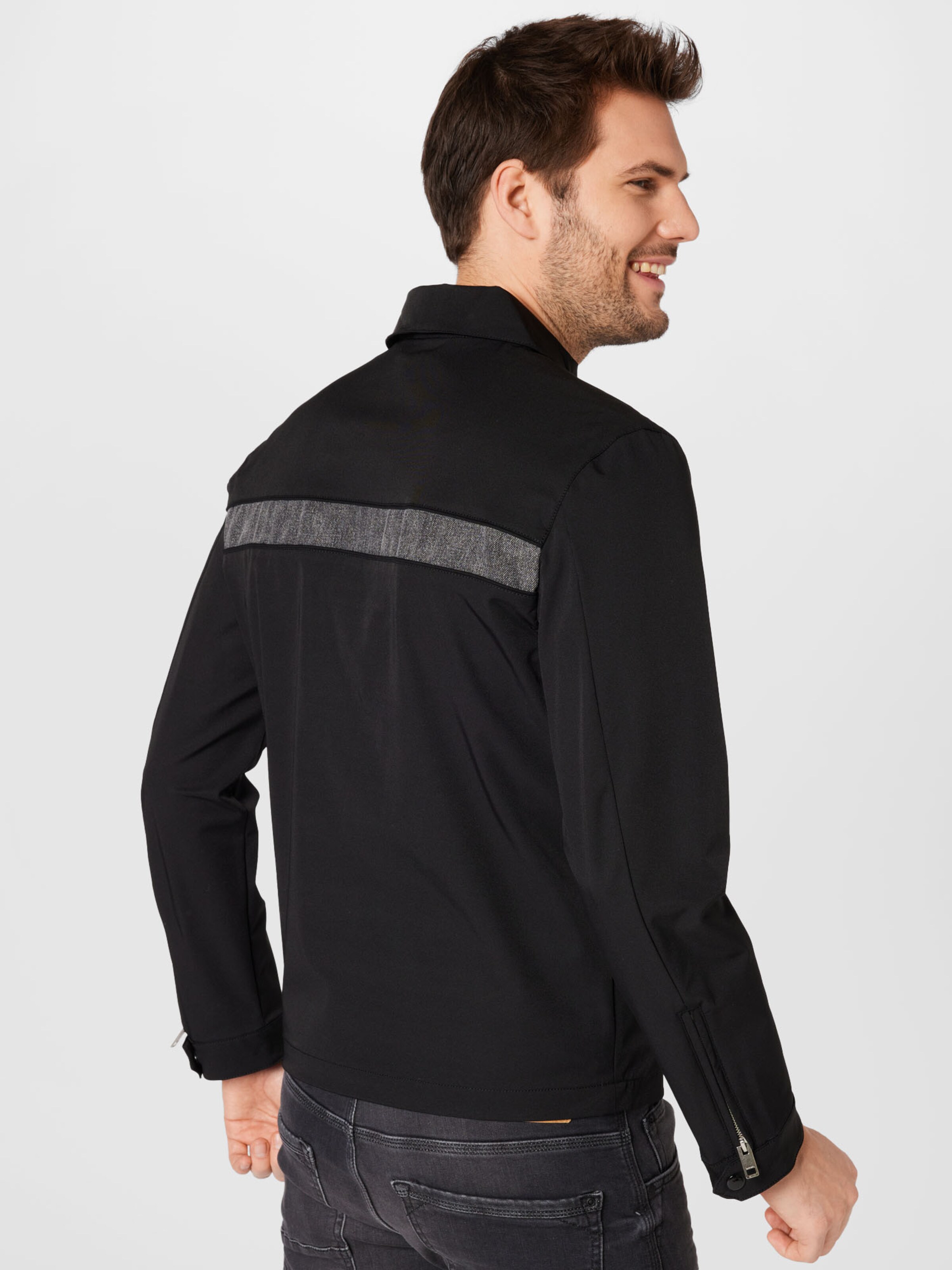 Männer Jacken DIESEL Jacke in Schwarz - IW44884 Männer Jacken DIESEL Jacke in Schwarz - IW44884
