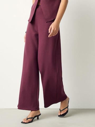 Loosefit Pantaloni di Next in rosso: frontale