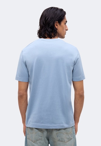 Tricou de la Marc O'Polo pe albastru: spate