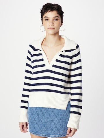 Abercrombie & Fitch Sweater 'AVERY' in White: front