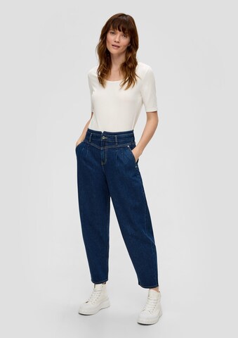 s.Oliver Tapered Jeans med lægfolder i blå