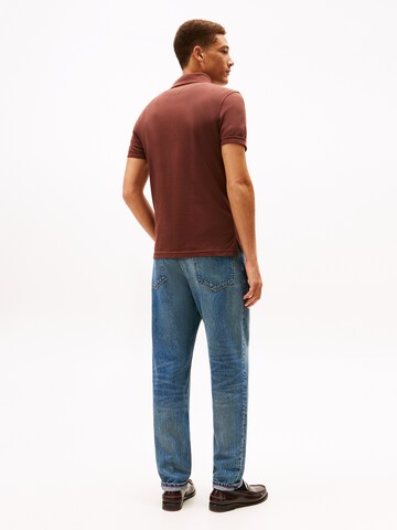 Tricou '1985' de la TOMMY HILFIGER pe roșu