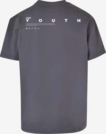 Lost Youth T-shirt 'Dove' i grå