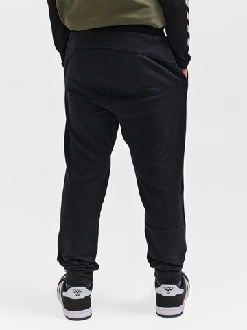 Hummel Regular Workout Pants in Black